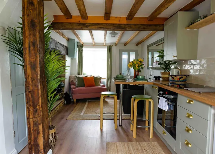 Remarkable 1-Bed Cotswolds Cottage In Finstock
