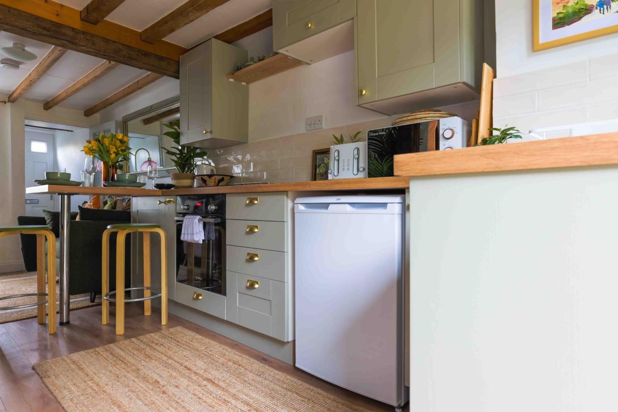 Remarkable 1-bed Cotswolds In Finstock Chipping Norton