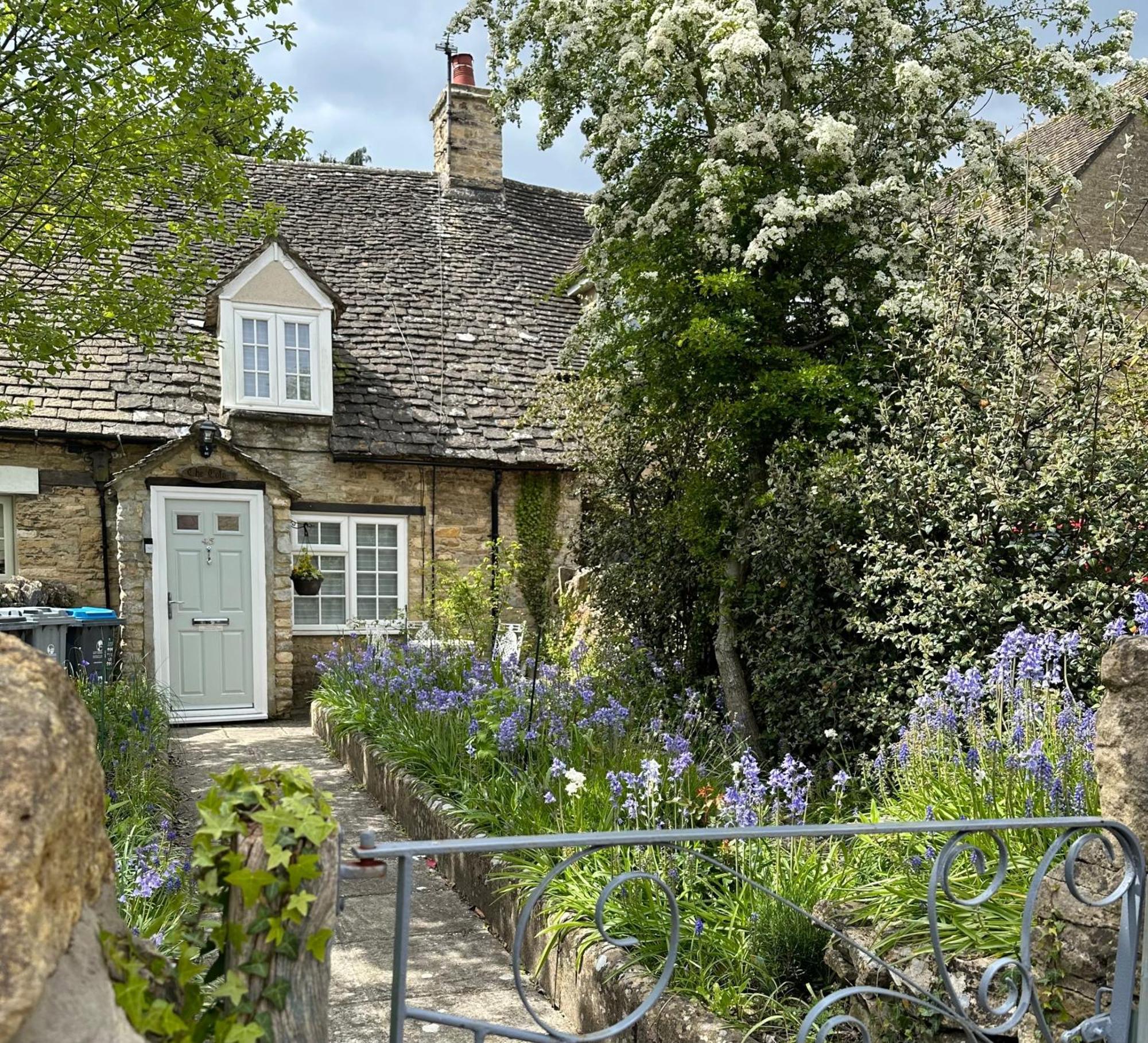 Remarkable 1-bed Cotswolds In Finstock *